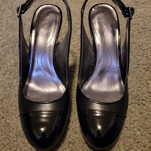 Tahari Black sling back heels - Picture 4 of 8